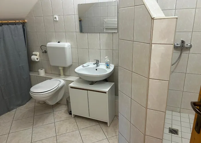Pataklak Vendeghaz *